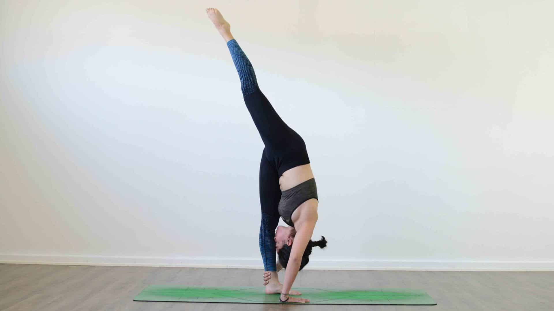 Standing Split (Urdhva Prasarita Eka Padasana) 